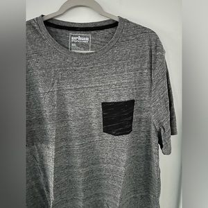 URBAN PIPELINE Men’s Crew Neck Short Sleeved Shirt 
With Chest Pocket Size XXL